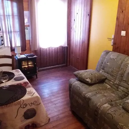 Chalet Privatif Le Maloya Homestay *